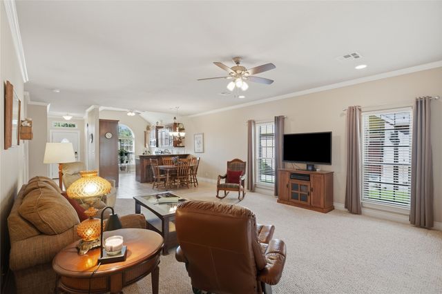 723 Woodland Avenue, Sapulpa, OK 74066