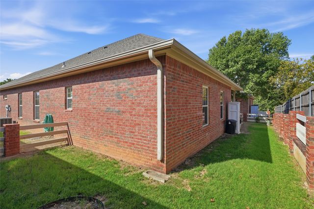 723 Woodland Avenue, Sapulpa, OK 74066