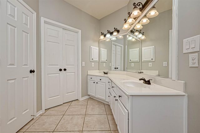 11011 Sprucedale Court, Houston, TX 77070