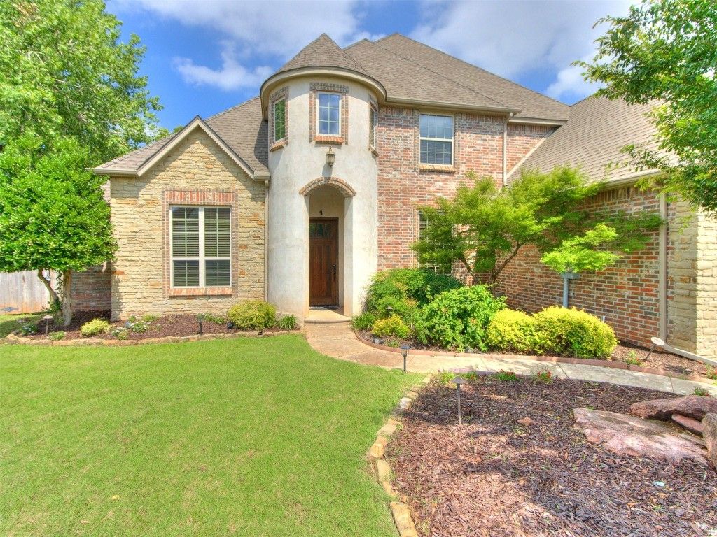 2808 Roxburgh Courts, Edmond, OK 73013