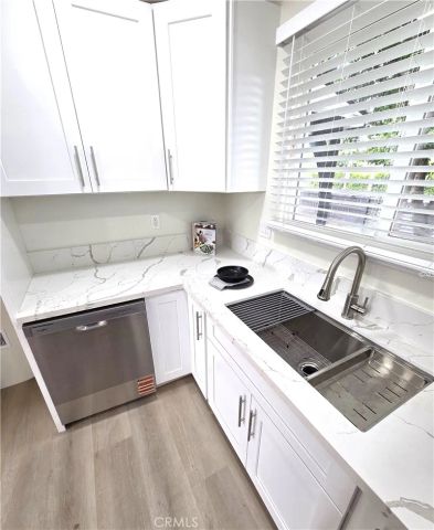 14007 Parthenia, Panorama City, CA 91402