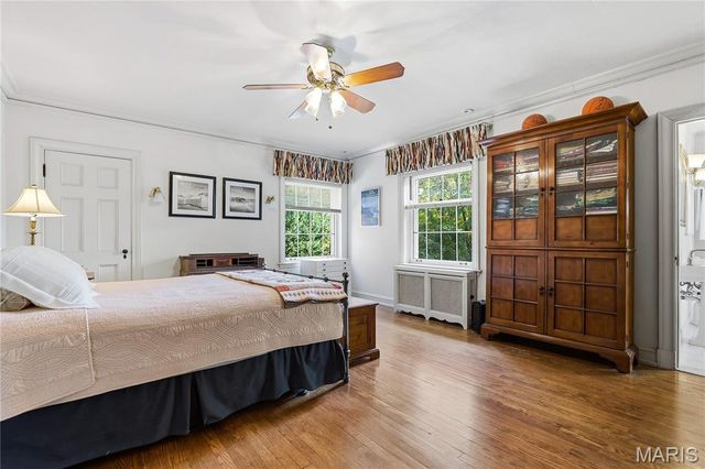 8 Carrswold Drive, Clayton, MO 63105