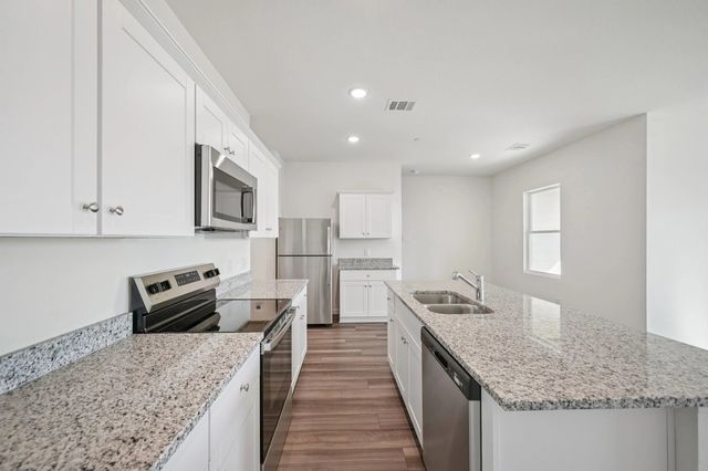 928 Penrose Drive, Cedar Hill, TX 75104
