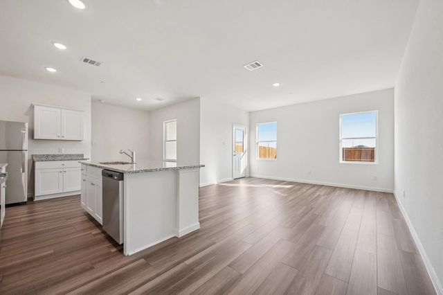 928 Penrose Drive, Cedar Hill, TX 75104