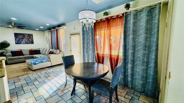 6115 Cloud Peak Court, Bakersfield, CA 93313