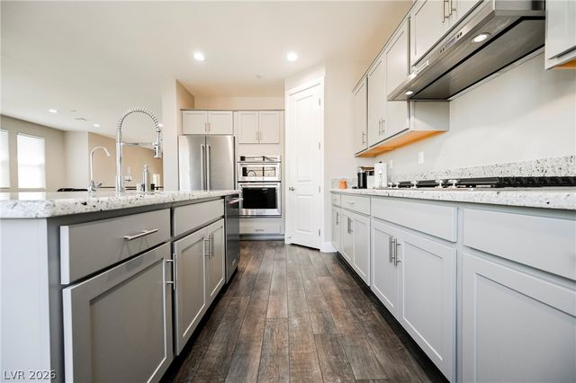 43 Via Di Vita, Henderson, NV 89011