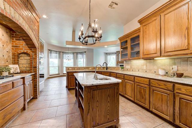 18808 Shilstone Way, Edmond, OK 73012