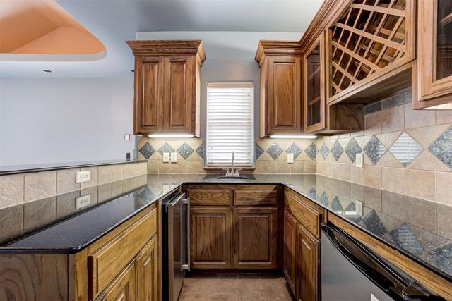 18808 Shilstone Way, Edmond, OK 73012