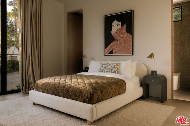 2180 Stradella Road, Los Angeles, CA 90077