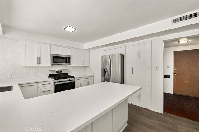 3024 Pine, Riverside, CA 92501