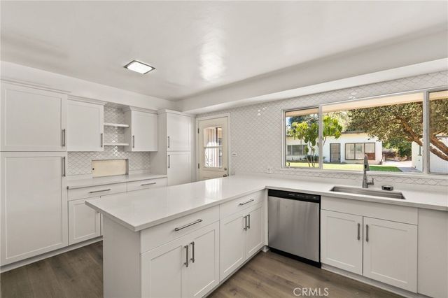 3024 Pine, Riverside, CA 92501