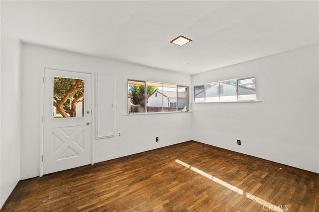 3024 Pine, Riverside, CA 92501