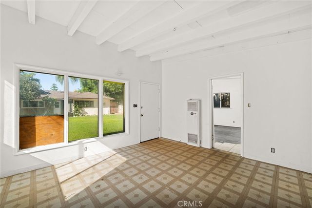 3024 Pine, Riverside, CA 92501