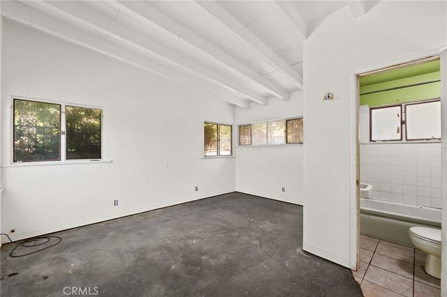 3024 Pine, Riverside, CA 92501