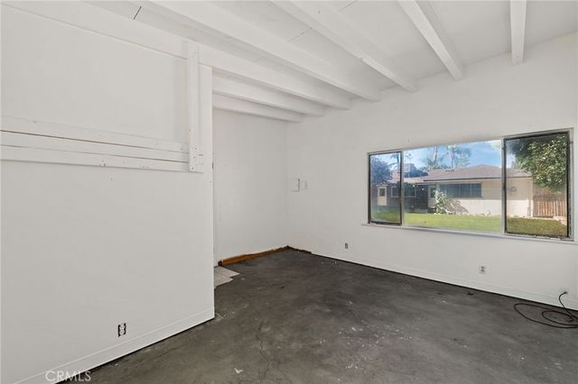 3024 Pine, Riverside, CA 92501