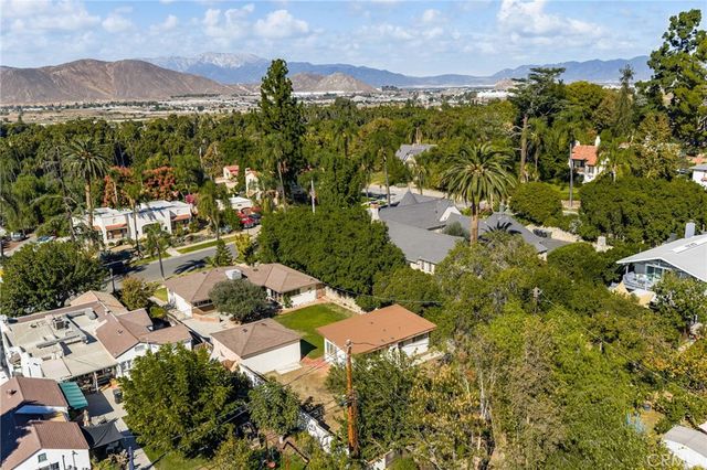 3024 Pine, Riverside, CA 92501