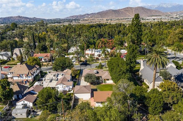 3024 Pine, Riverside, CA 92501