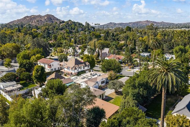 3024 Pine, Riverside, CA 92501