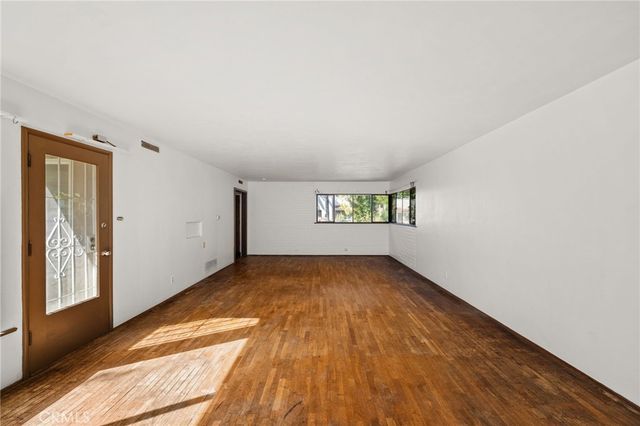 3024 Pine, Riverside, CA 92501