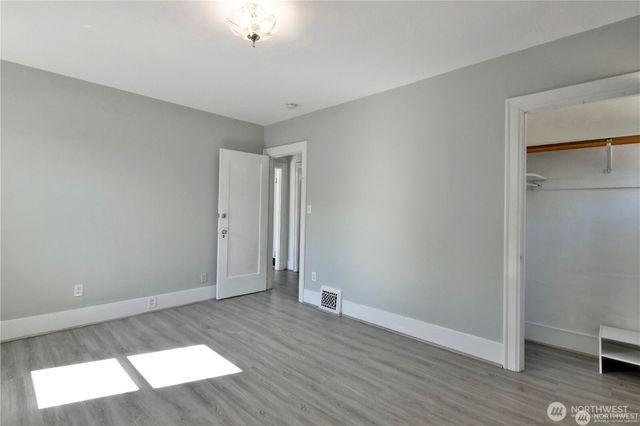328 NE 52nd Street, Seattle, WA 98105
