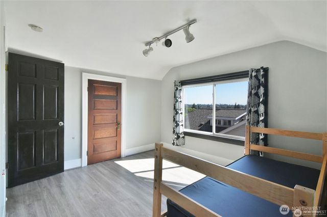 328 NE 52nd Street, Seattle, WA 98105