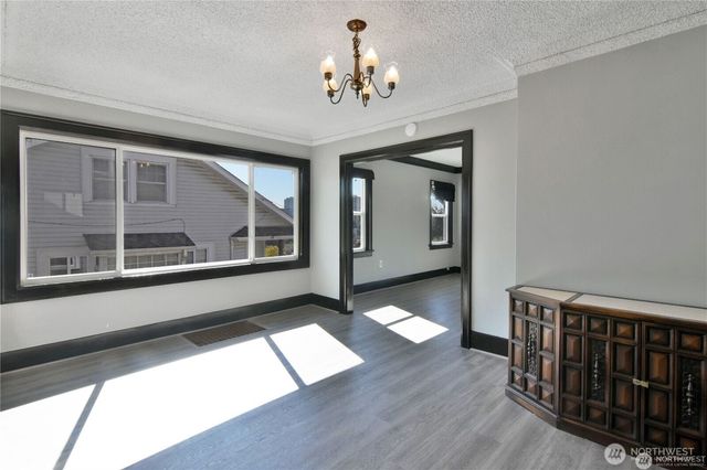 328 NE 52nd Street, Seattle, WA 98105