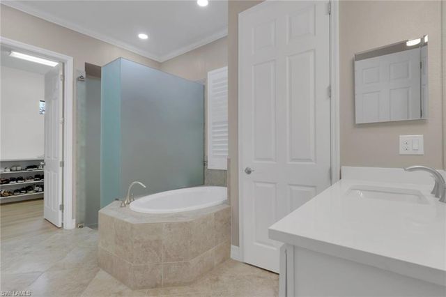 10099 Biscayne Bay Lane, Naples, FL 34120