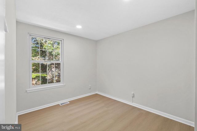 3 WOODLAND CT, Hamilton, NJ 08610