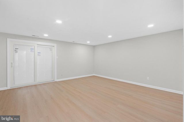 3 WOODLAND CT, Hamilton, NJ 08610