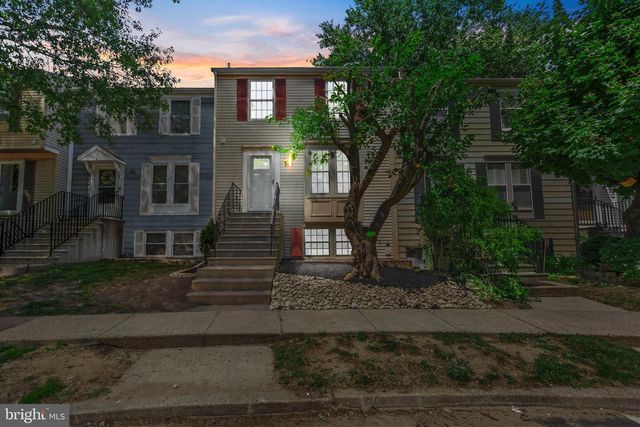3 WOODLAND CT, Hamilton, NJ 08610