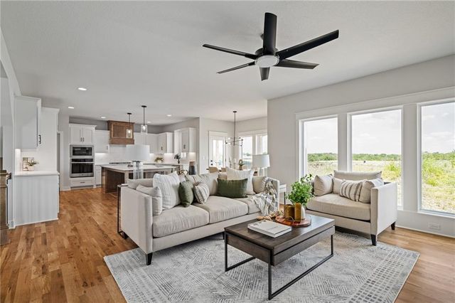 25010 W 142nd Street, Olathe, KS 66061