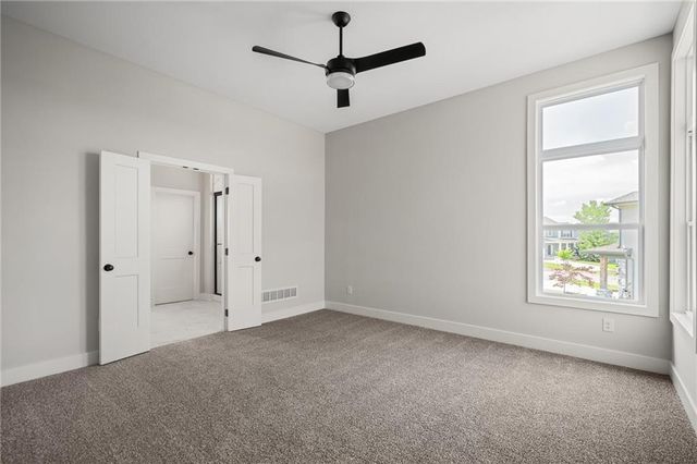 25010 W 142nd Street, Olathe, KS 66061