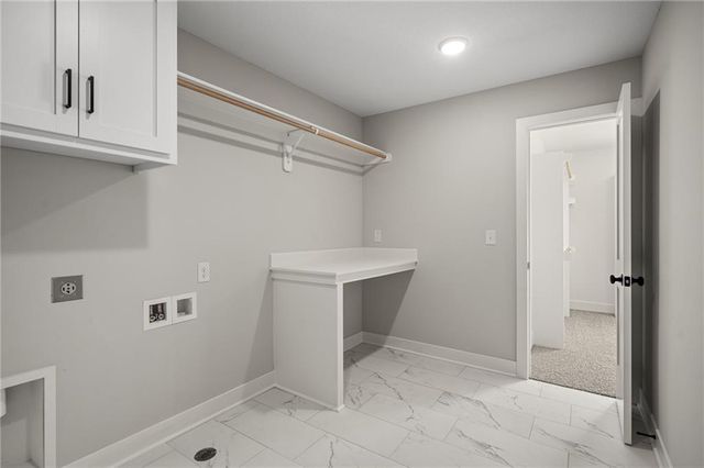 25010 W 142nd Street, Olathe, KS 66061