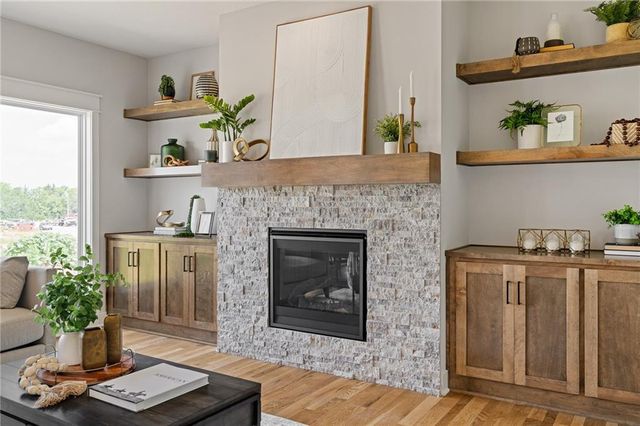 25010 W 142nd Street, Olathe, KS 66061