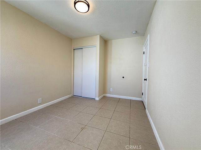 2121 E Piru, Compton, CA 90222