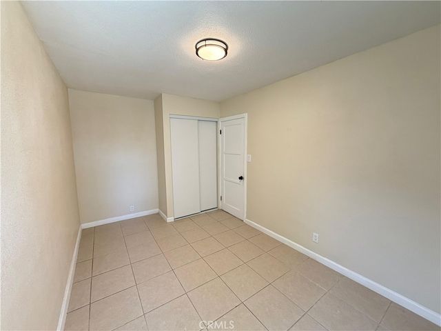 2121 E Piru, Compton, CA 90222