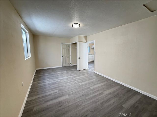 2121 E Piru, Compton, CA 90222