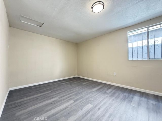 2121 E Piru, Compton, CA 90222