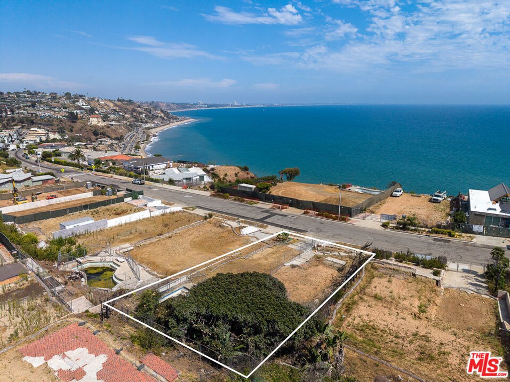 Image 1 of property listing at 18341 Coastline Drive, Malibu, CA 90265