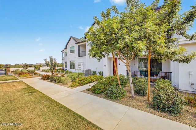 11300 N CASA DEGA Drive 1002, Surprise, AZ 85388