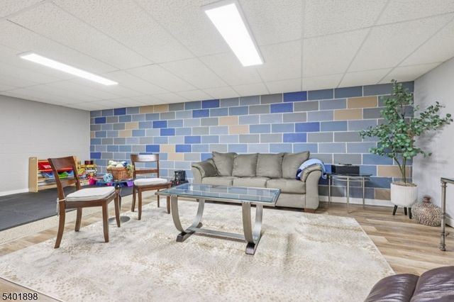 761 Valley Rd, Wayne Twp., NJ 07470