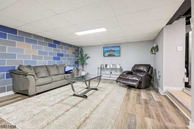 761 Valley Rd, Wayne Twp., NJ 07470