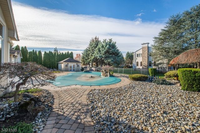 761 Valley Rd, Wayne Twp., NJ 07470