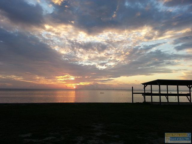 9 Doral Dr., Laguna Vista, TX 78578