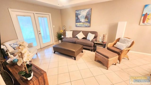 9 Doral Dr., Laguna Vista, TX 78578