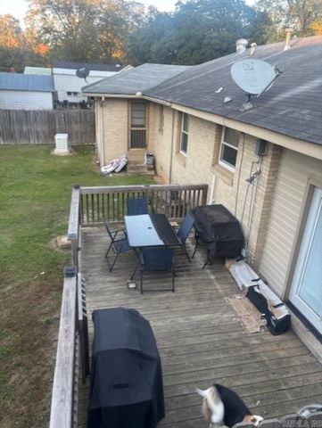 2520 Goza Ave, Camden, AR 71701