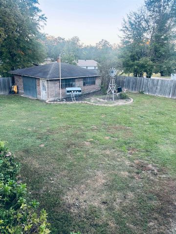 2520 Goza Ave, Camden, AR 71701