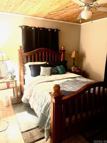 2520 Goza Ave, Camden, AR 71701