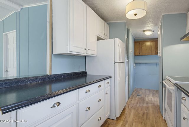 420 S Dyson Street, Holly Ridge, NC 28445