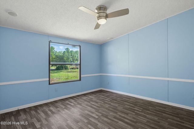 420 S Dyson Street, Holly Ridge, NC 28445